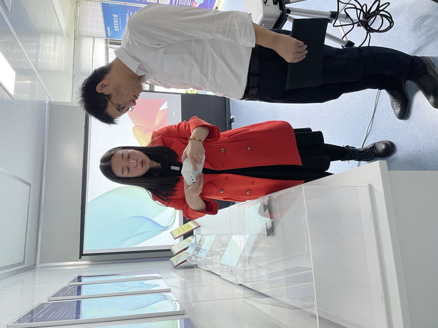 投资公司来我司考察交流(图2)