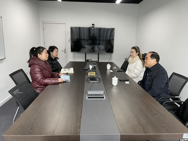 徐州经济技术开发区管委会招商局领导来访公司考察洽谈(图1)